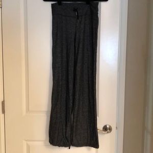 Straight leg Lululemon pants- size 4
